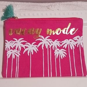 *New* "Vacay Mode" Make-Up/Travel Bag Lined 🌴⛱️👝💄👓
